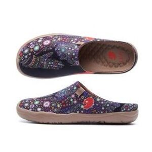 Uin pray for goddess slipper - sz 39/8